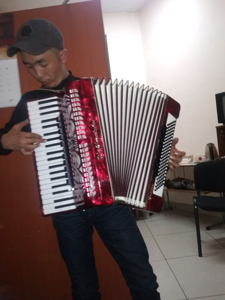  17058149  Azamat, 35 ,    