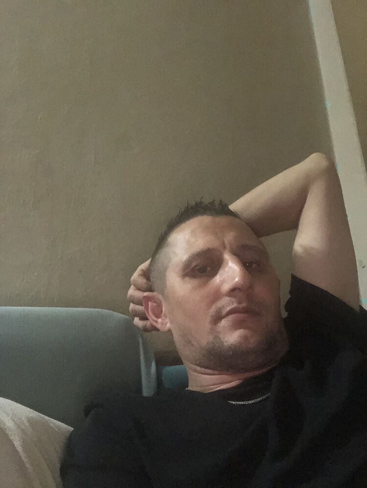 39703789  KORAY, 41 ,    