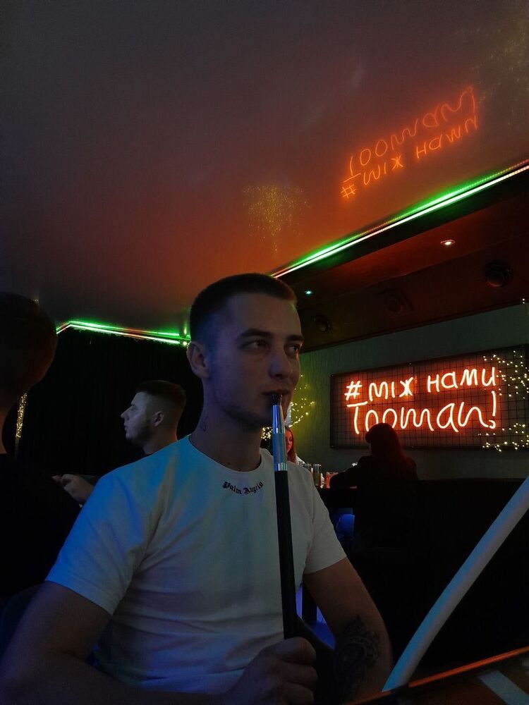  51344909  Vitalik, 21 ,    
