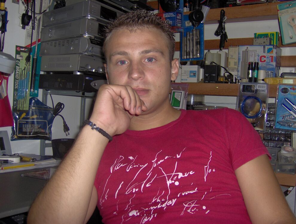  25866409  MIKHALIS, 42 ,    