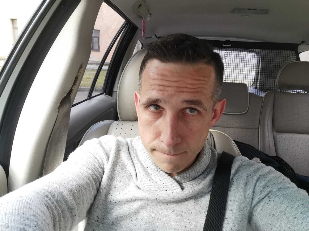  ,   Jurijs, 40 ,   ,   , c 