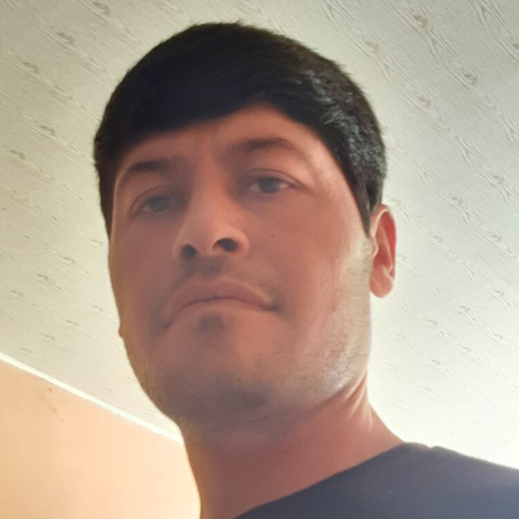  28095199  Uchkun, 39 ,    