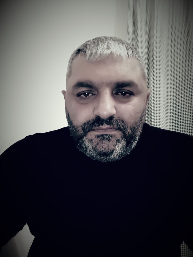  54432079  Artush, 41 ,    -