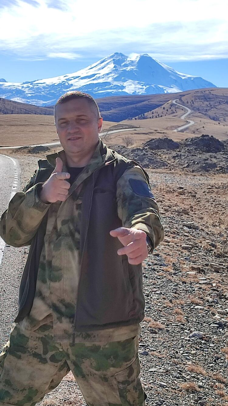  31859169  , 44 ,    
