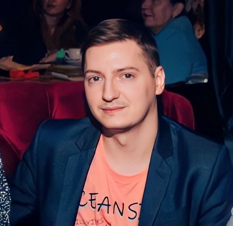  31503869  Roman, 31 ,    