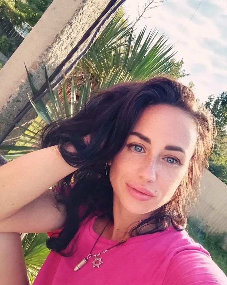  ,   Sasha, 37 ,   ,   