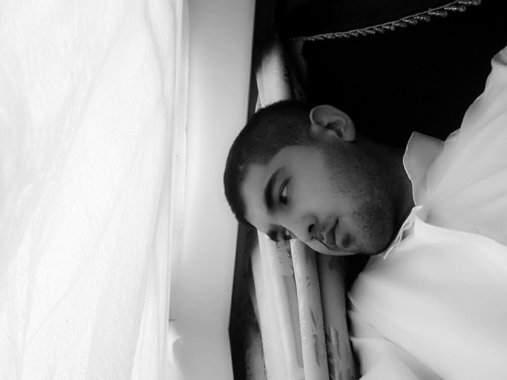  ,   Banda, 33 ,   