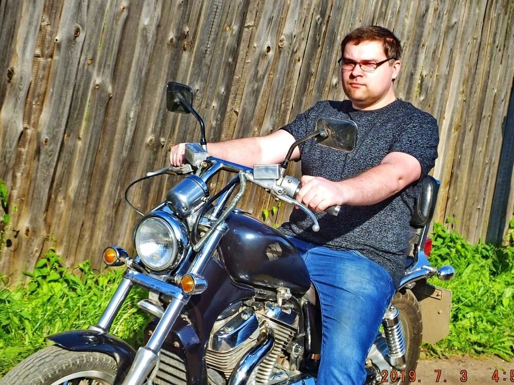  18407859  Bonum, 35 ,    