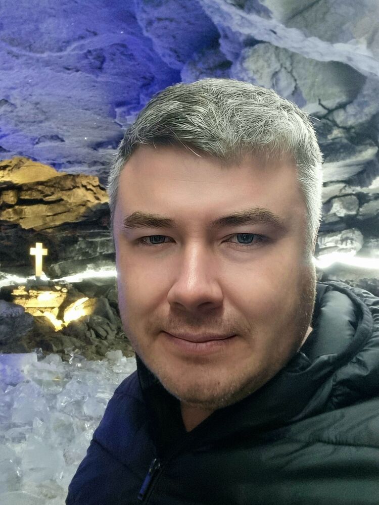  44827729   , 34 ,    