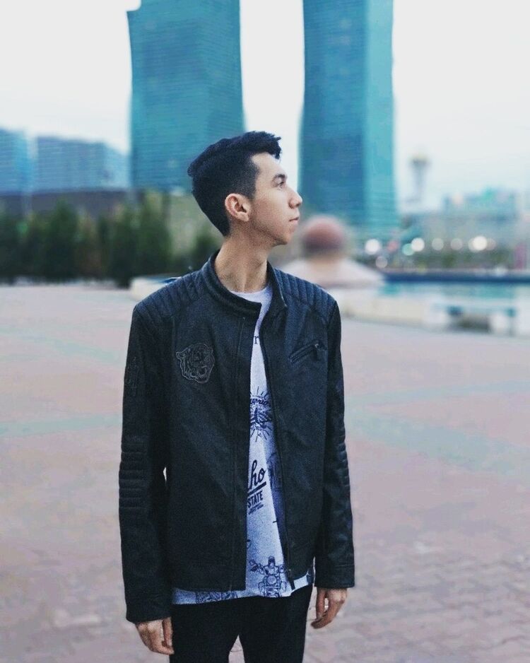  15855549  , 28 ,    