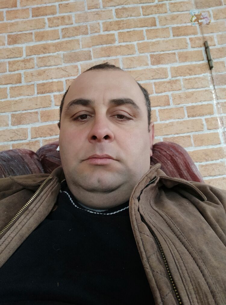  ,   Hrach, 39 ,   c , 