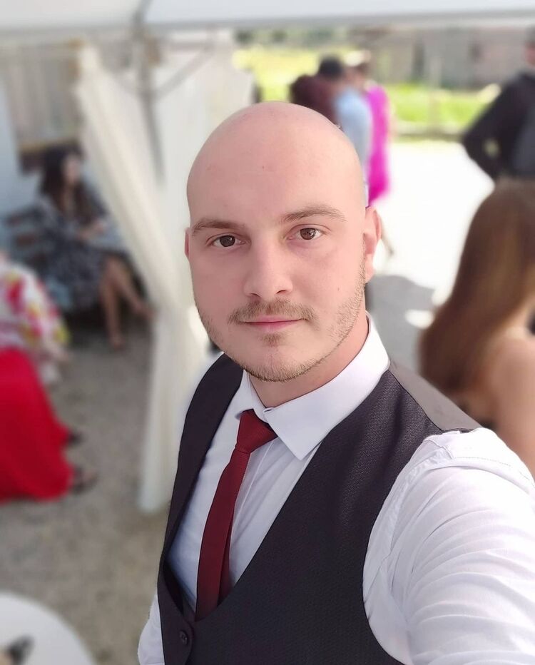  Banja Luka,   Dragan, 33 ,   ,   