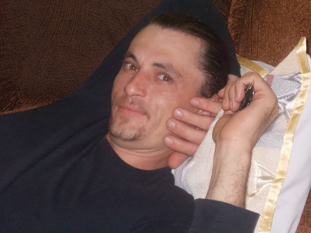  5992499  Jon, 40 ,    