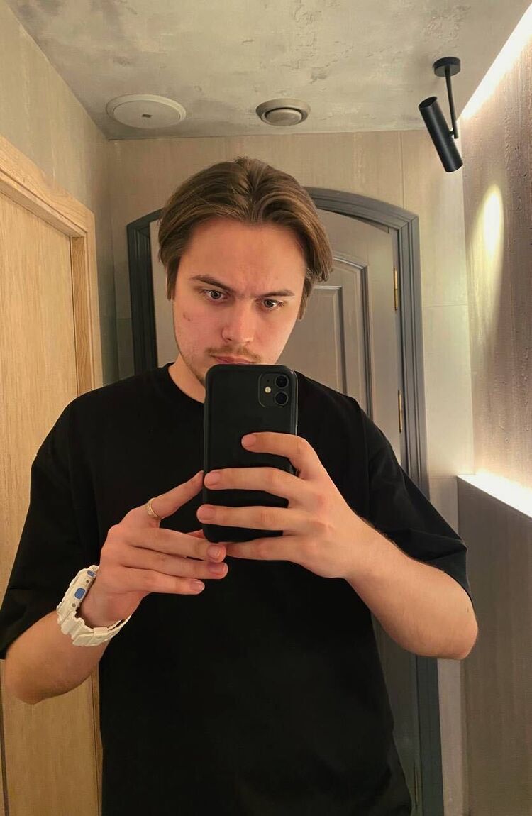  ,   Ը, 23 ,   ,   
