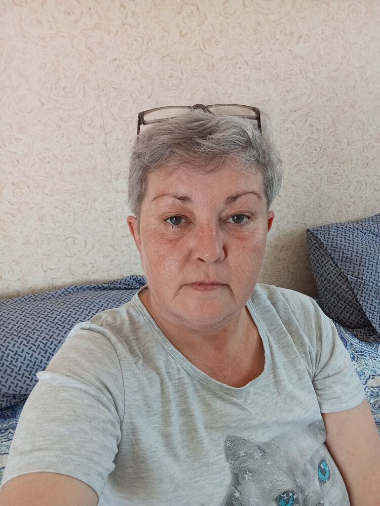  43760679  , 52 ,    