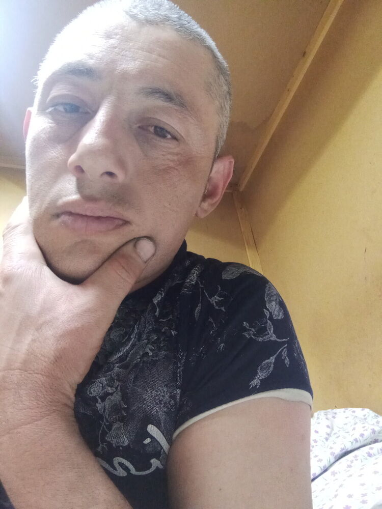  20561589  Jabbor, 37 ,     