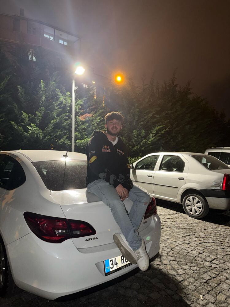  54759799  Arda, 19 ,    Utopia