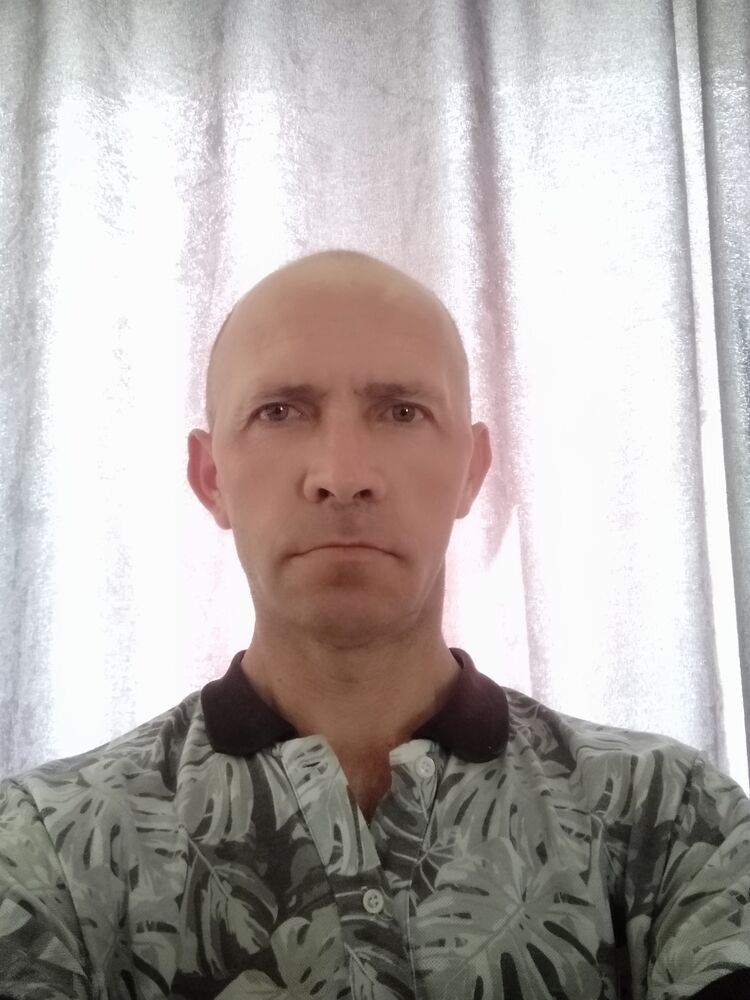  35205549  Alex, 47 ,    