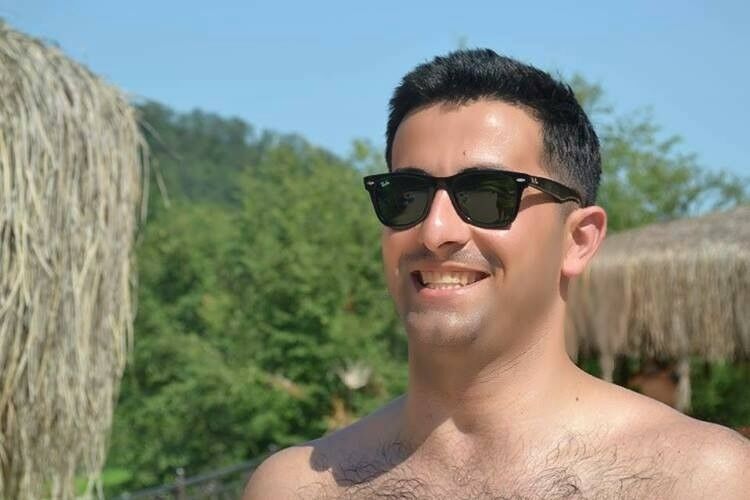  10780339  Vuqar, 41 ,    