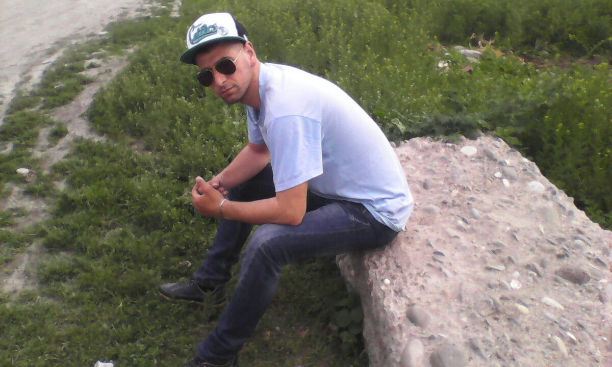  4942919  Gio, 30 ,    