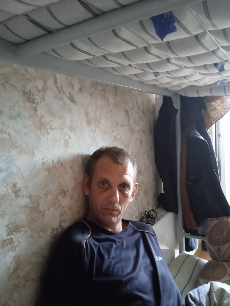  28082079  , 47 ,    