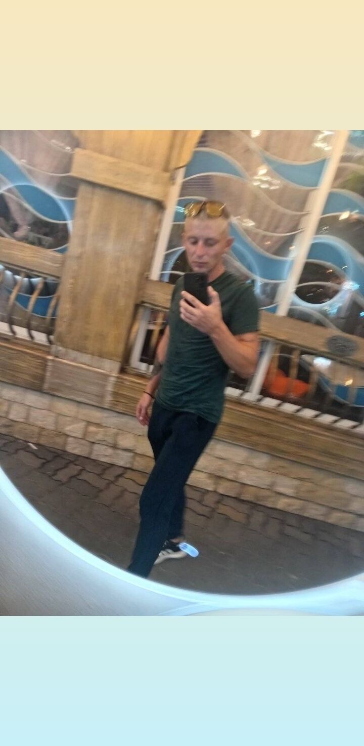  37118929  , 32 ,    