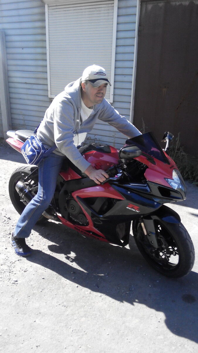  9769969  Vasil, 47 ,    