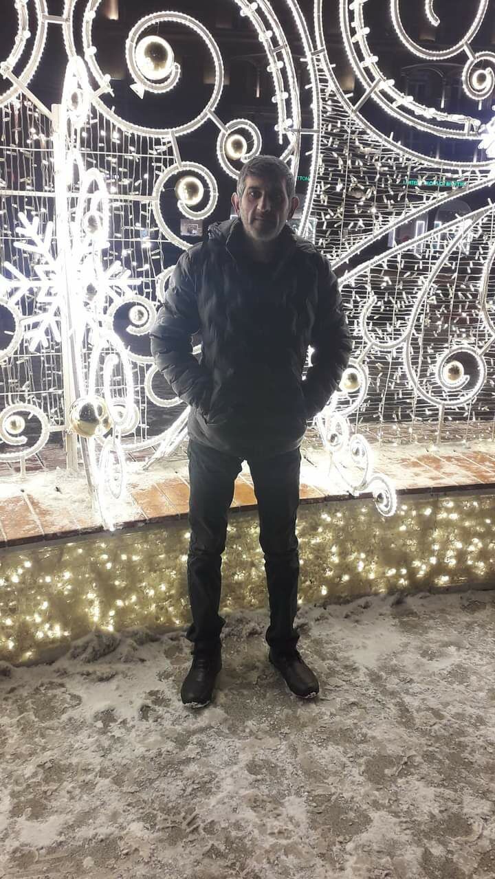  32527509  , 49 ,    
