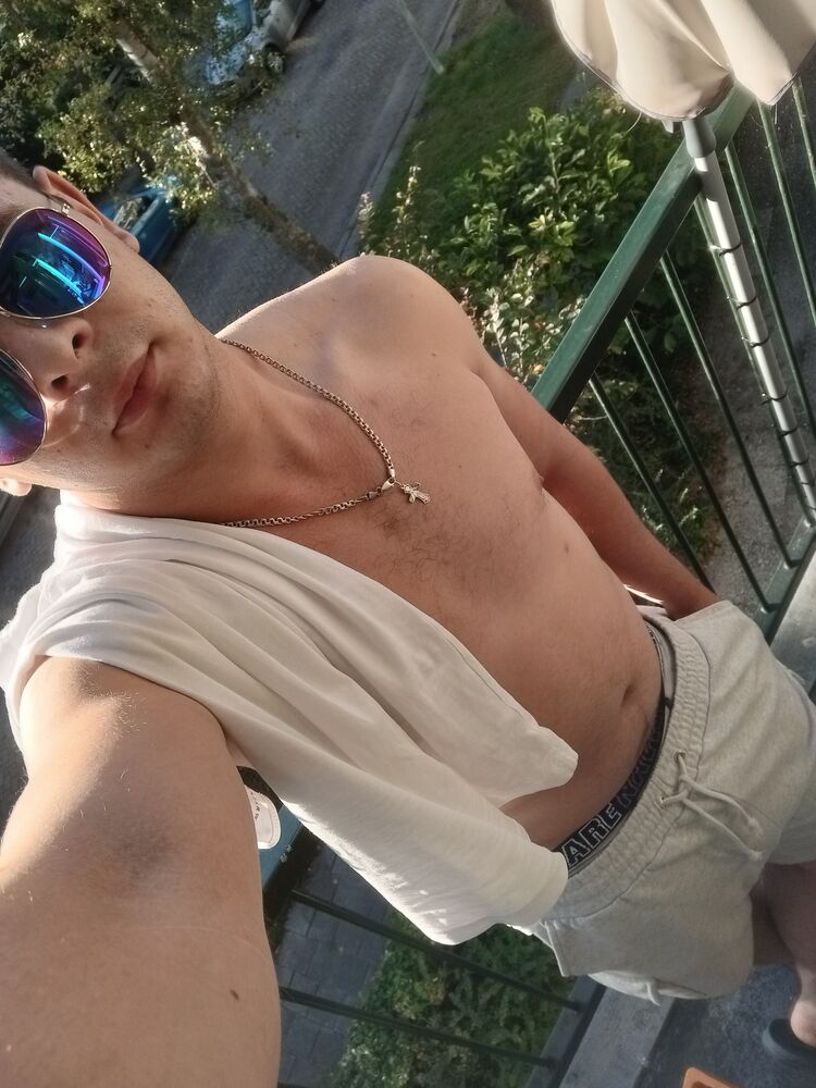  37862349  Rom, 23 ,    