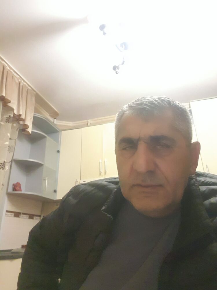  52470909  Rafo, 54 ,     