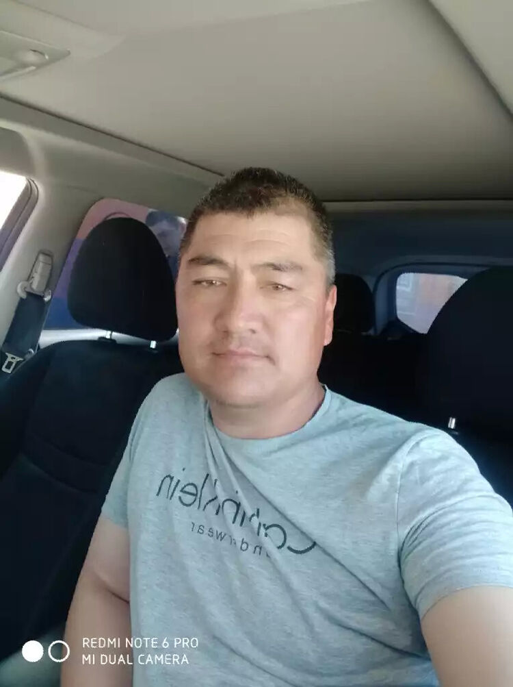  43614739  Anvar, 38 ,    