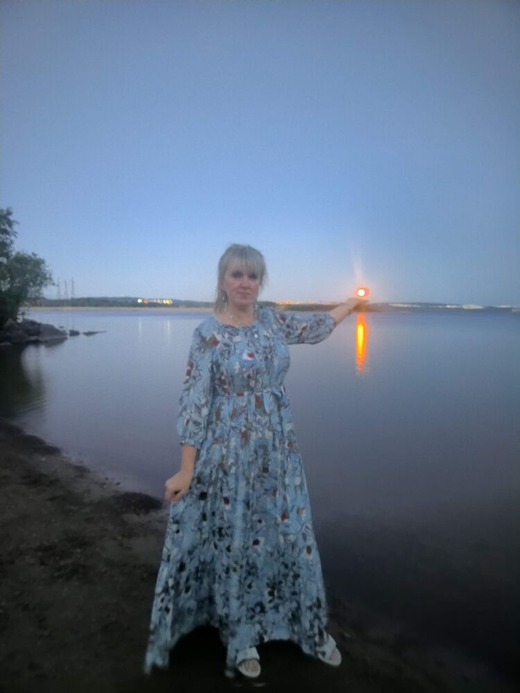  53990989  , 48 ,    -