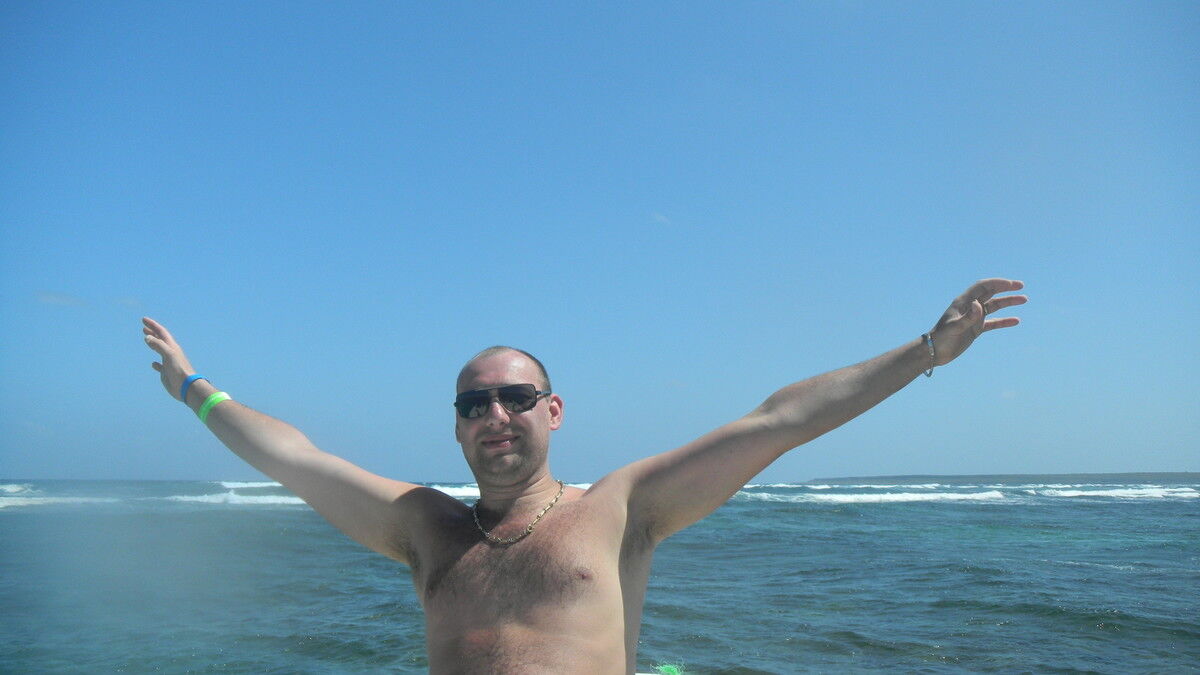  5143329  Denis, 45 ,    