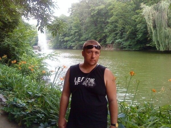  9274859  Stavr, 49 ,    