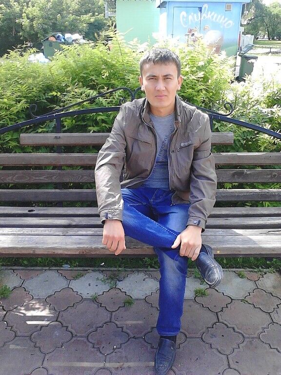  36003849  DEJJE, 37 ,    