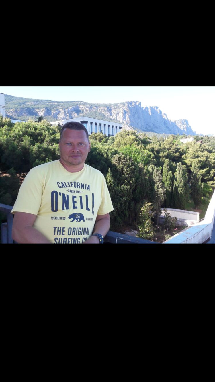  22940819  Vsevolod, 47 ,    