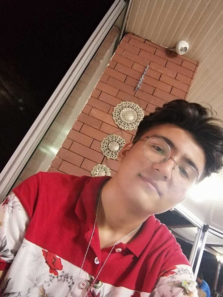  18030679  , 24 ,    