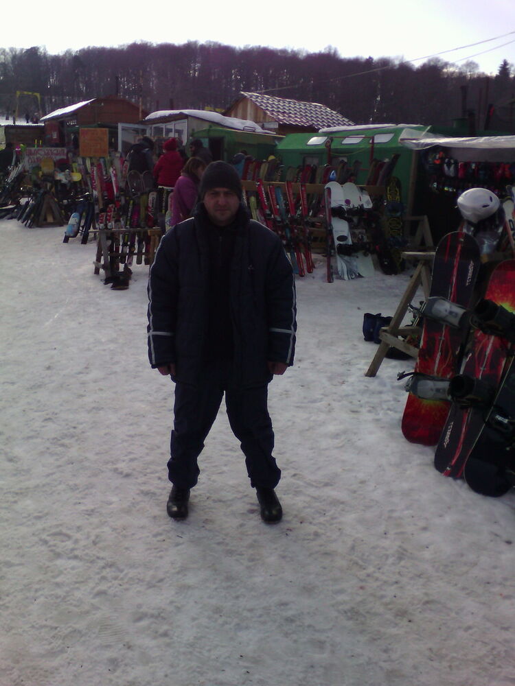  ,   Zura, 31 ,   