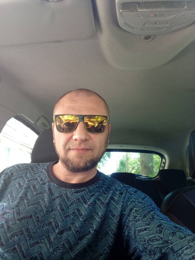  46483919  , 52 ,    