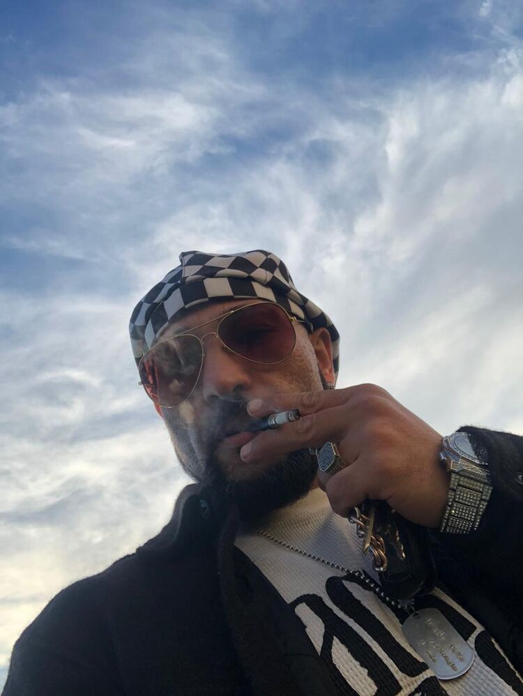  24151039  , 37 ,    -