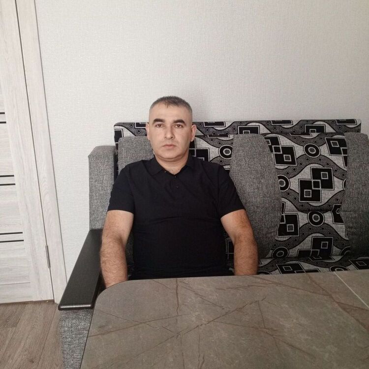  46740369  , 34 ,    