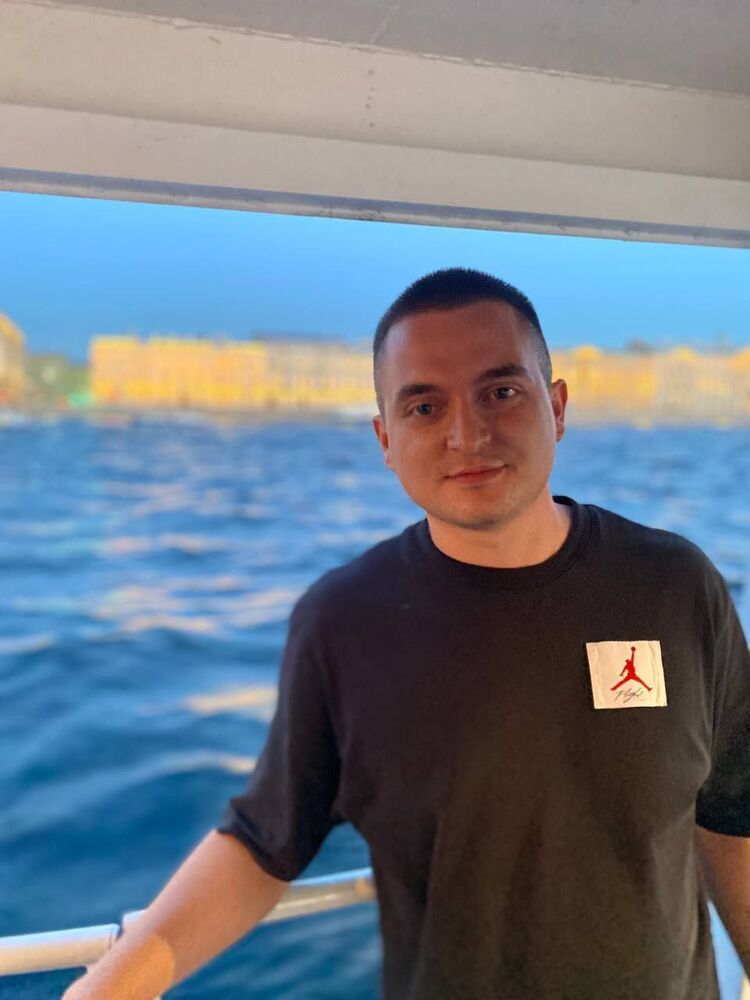  ,   Tritosh, 19 ,   ,   