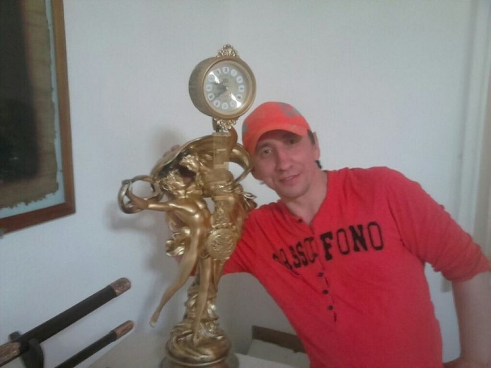  43157369  Pau, 50 ,    
