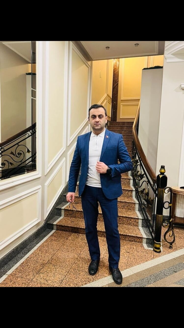  53632839  , 39 ,    -