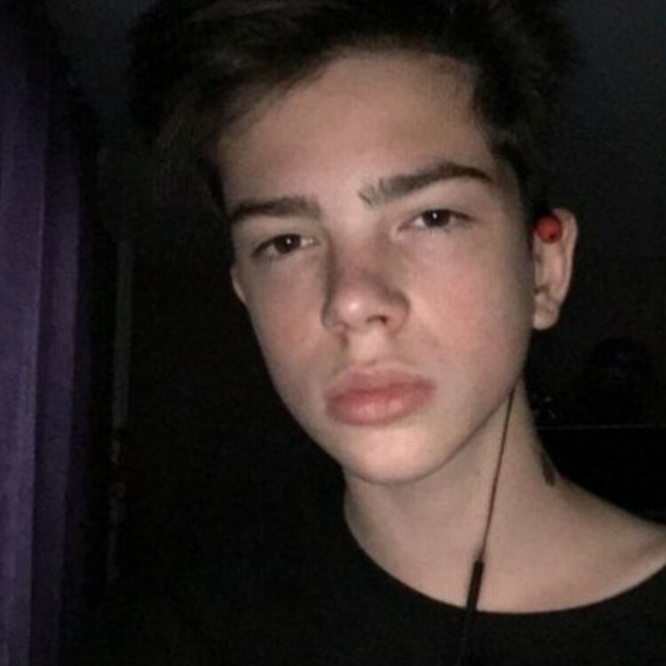 ���� 21381429 ����� �����, 24 ����, ���� ���������� � ������