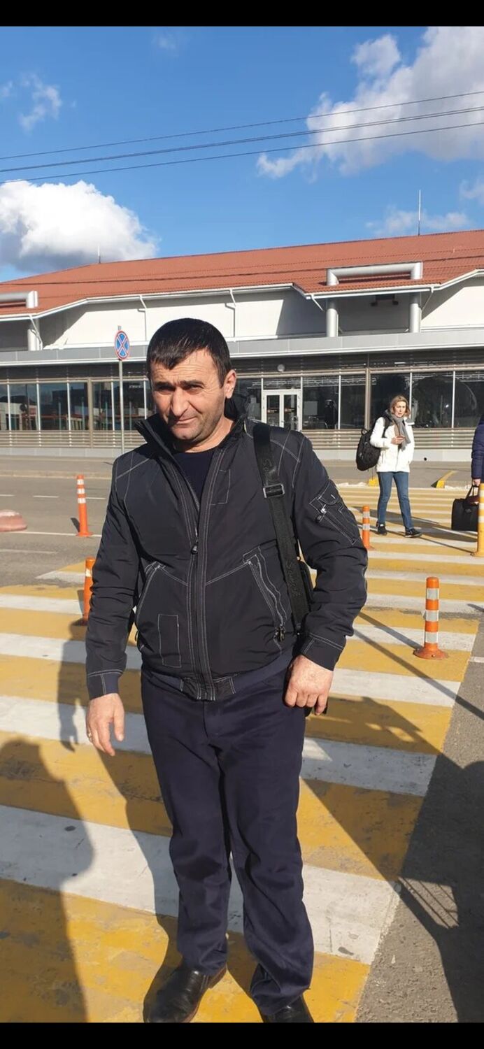  31623649  Vazgen, 48 ,    