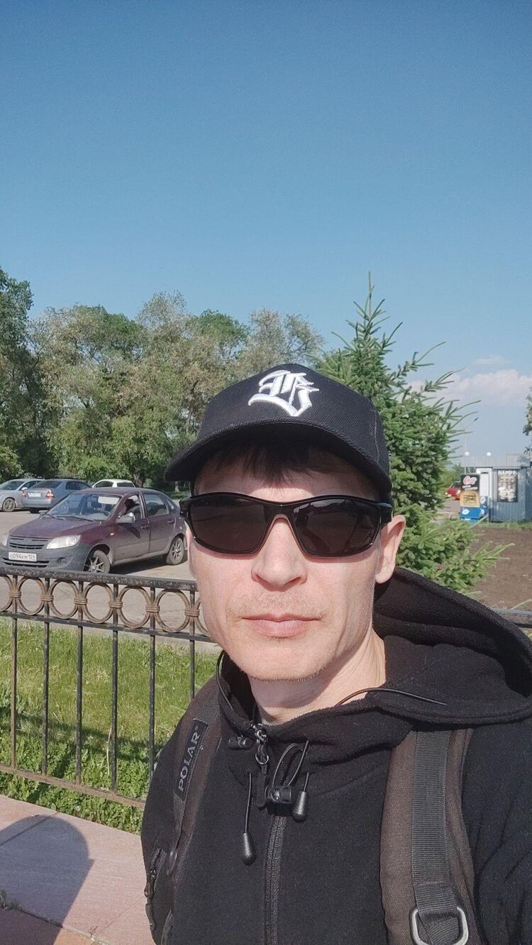  ,   Andrei, 43 ,     , c , 