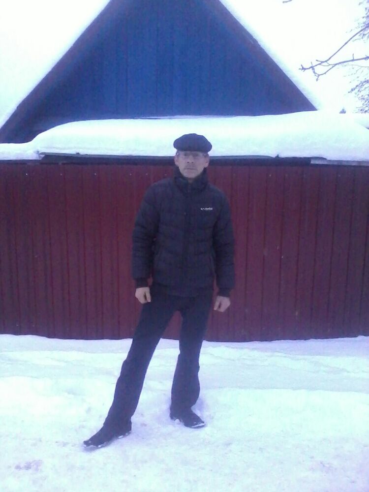  8788859  Viacheslau, 54 ,    