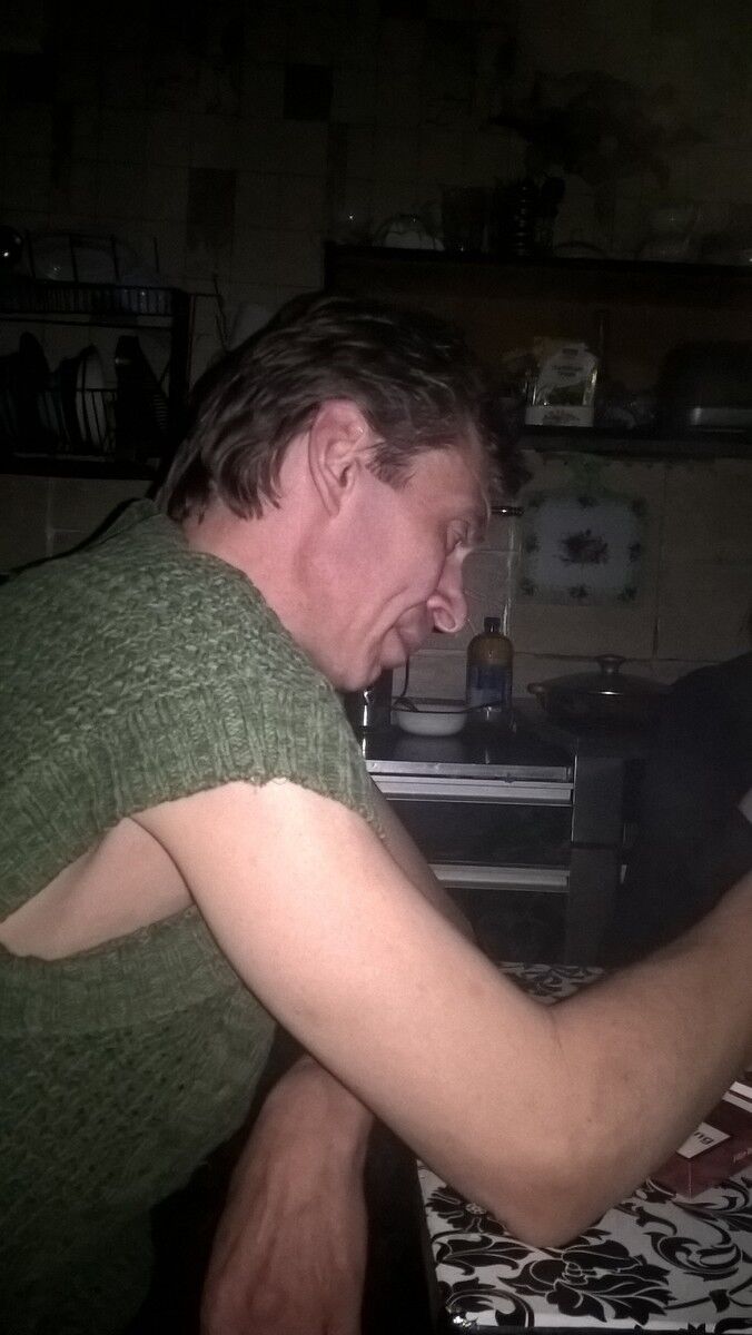  15317629  Slavon, 51 ,    