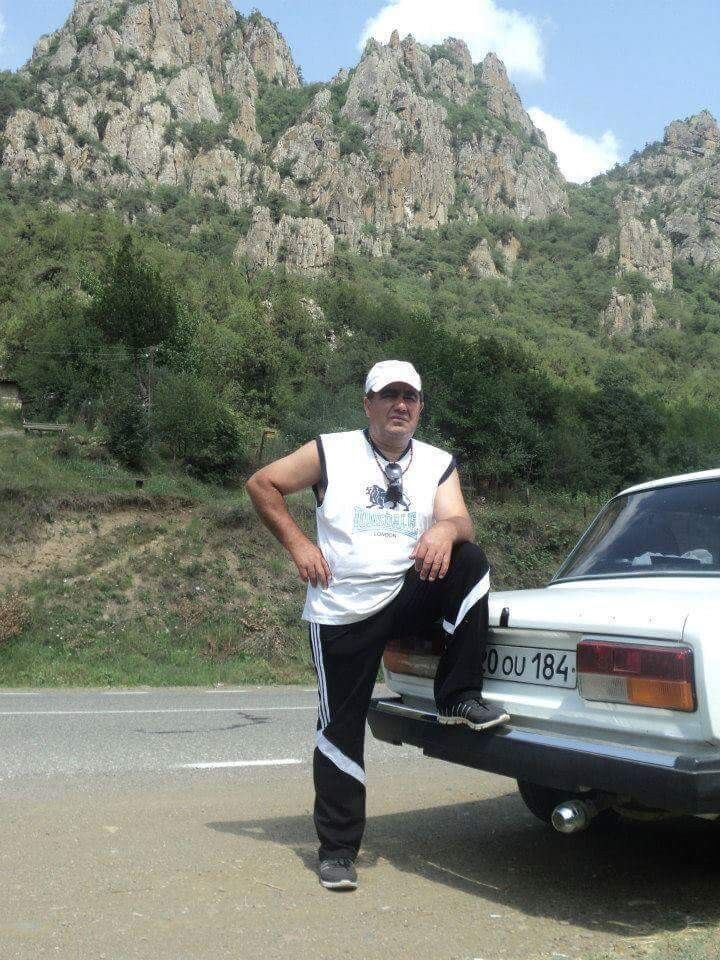 9470729  HRACHYA, 59 ,    